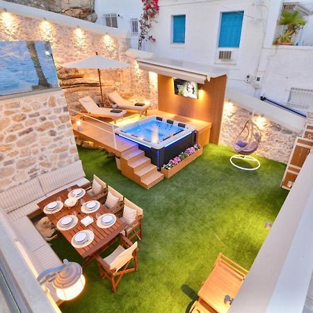 Villasonboard Rock Villa 3 Bed, 3 Bath, Jacuzzi, Seaside Ermioni Exteriér fotografie
