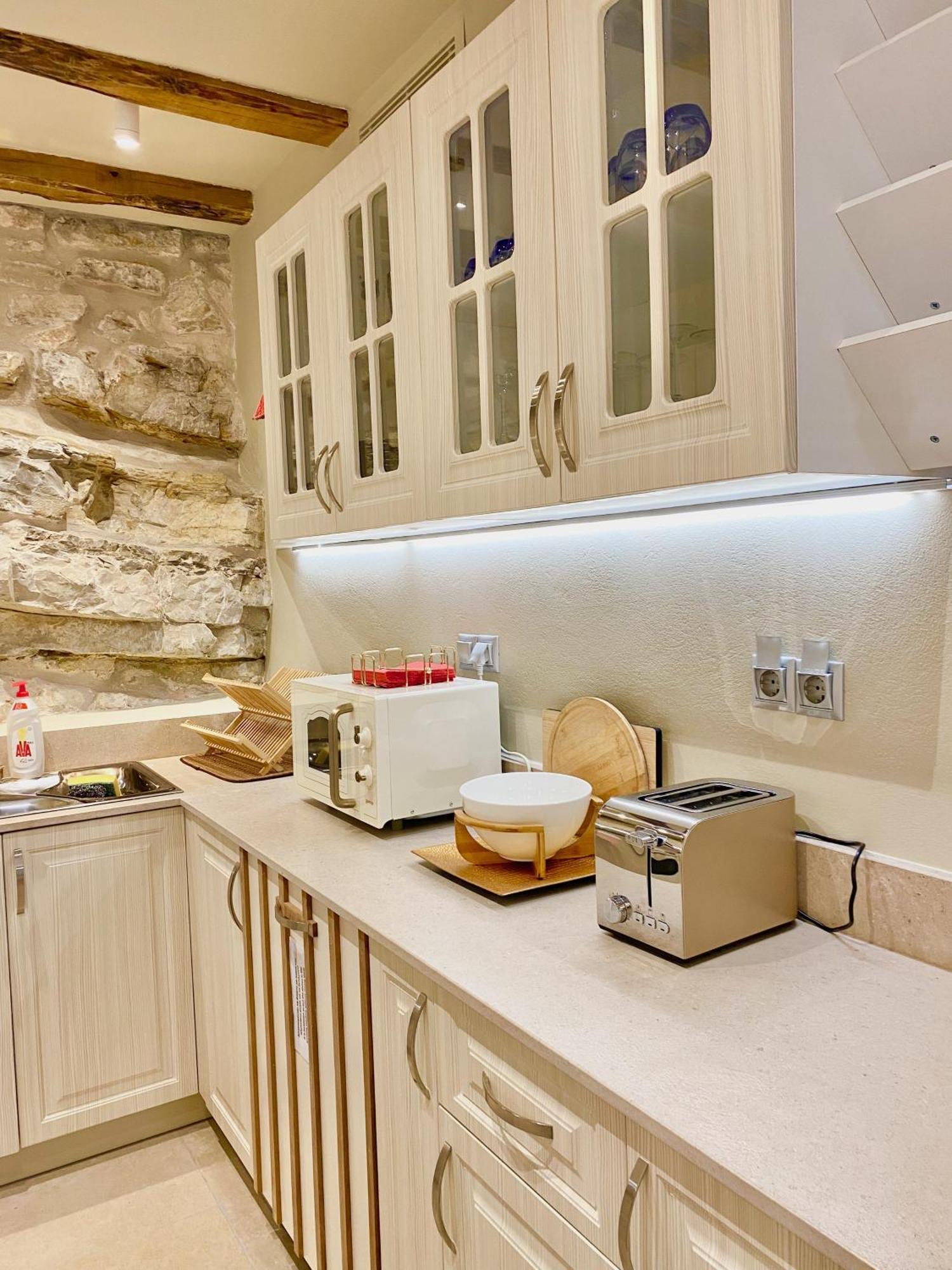 Villasonboard Rock Villa 3 Bed, 3 Bath, Jacuzzi, Seaside Ermioni Exteriér fotografie